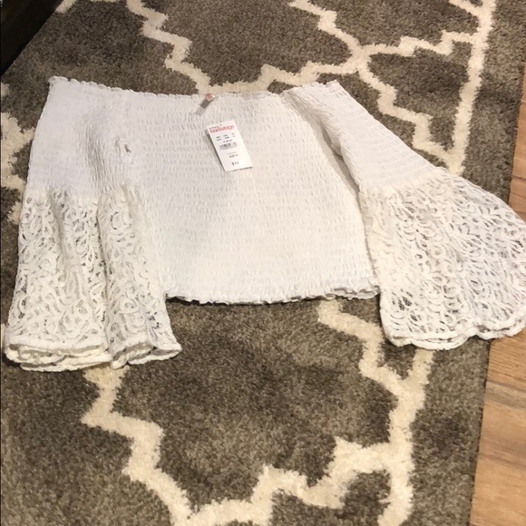 true destiny Tops - Off shoulder blouse